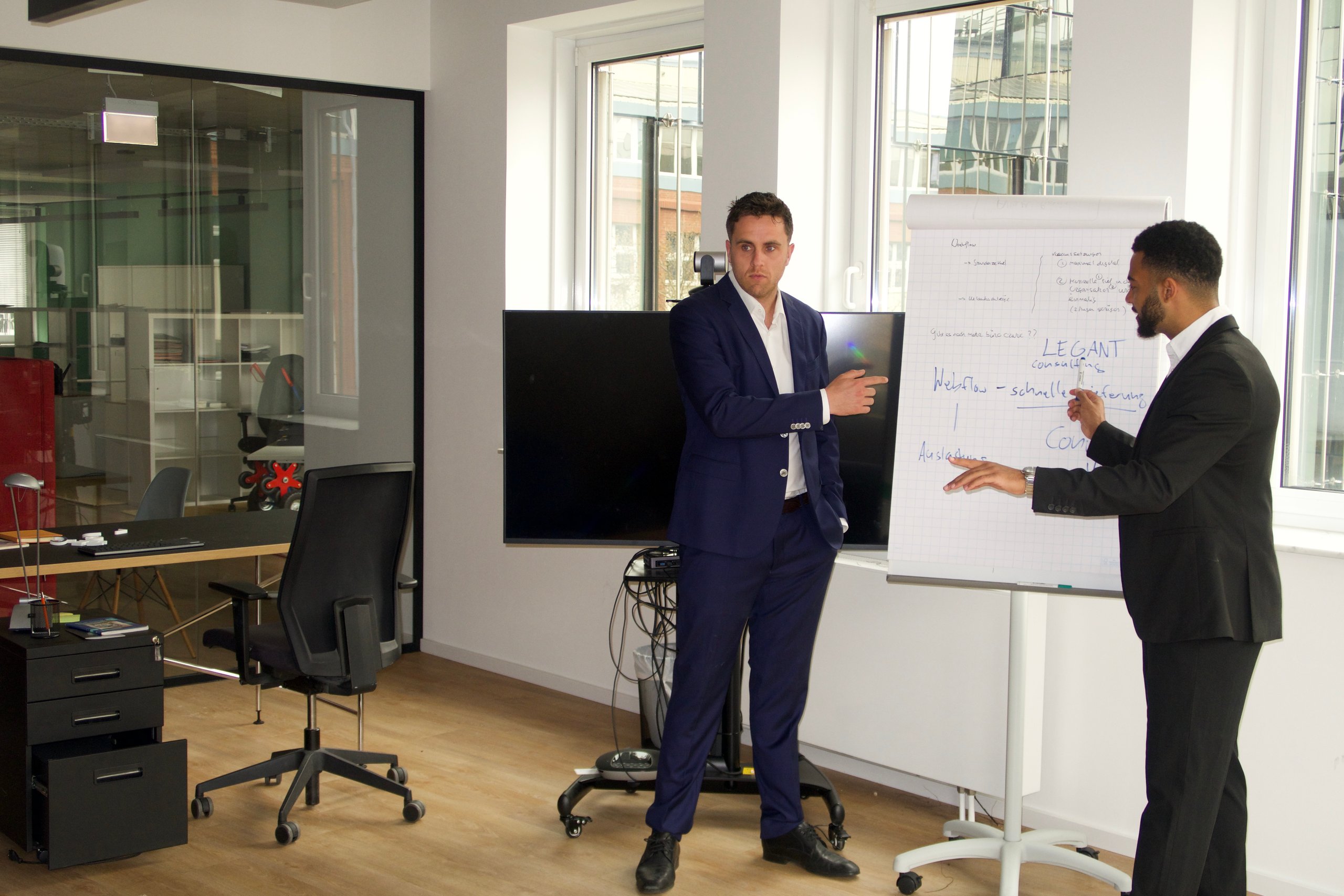 LEGANT Team bei der Arbeit